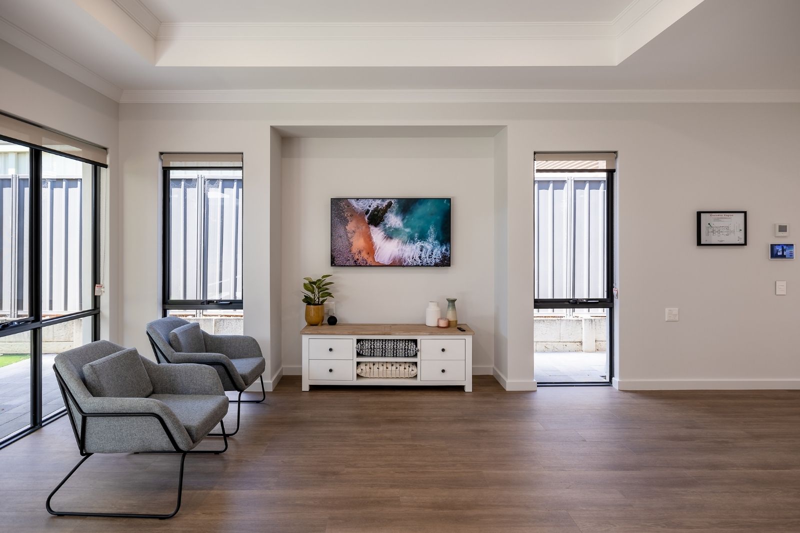Two Luxury 2-Bedroom Homes for Sharing. Disability Accommodation — Home image 16
