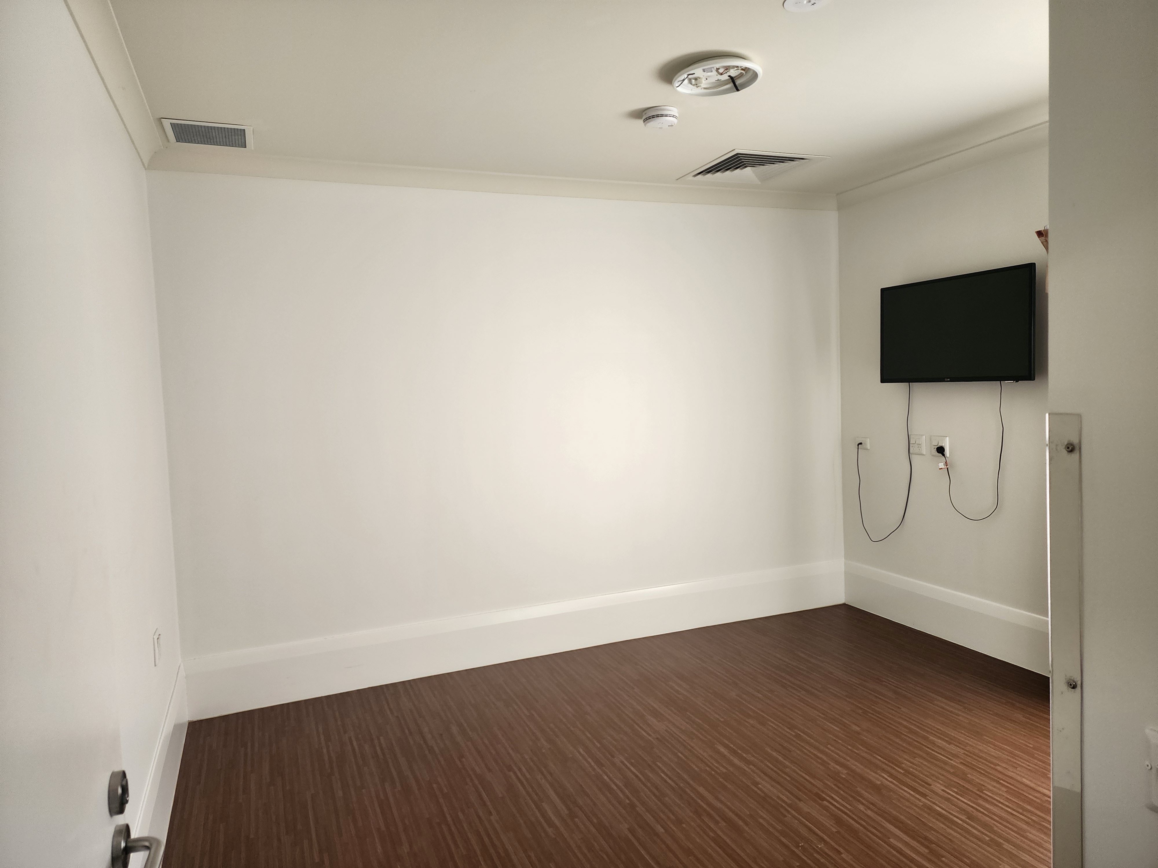 Modern Salisbury Downs SDA Dwelling with fully accessible features — Home image 5