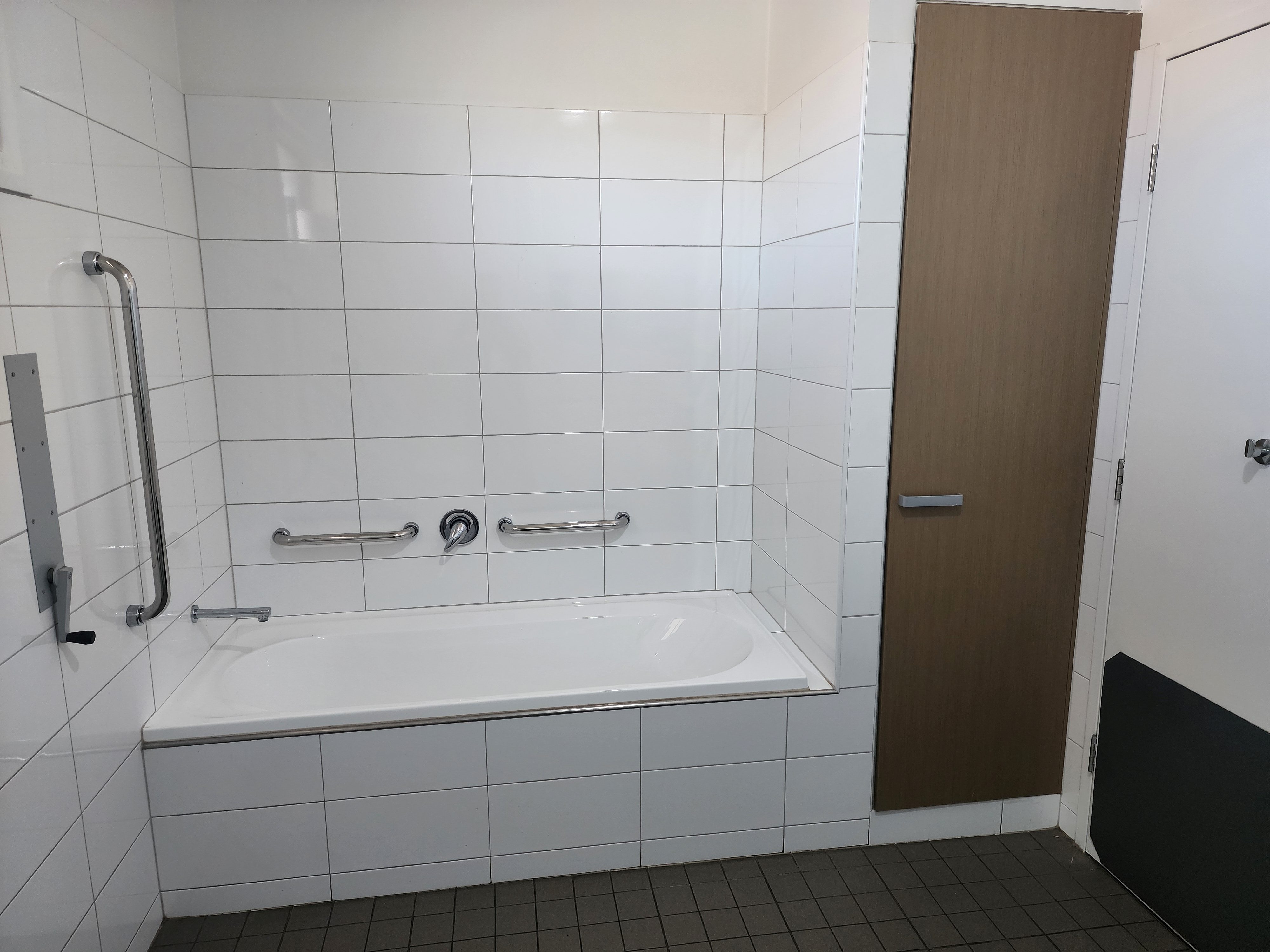 Modern Salisbury Downs SDA Dwelling with fully accessible features — Home image 3
