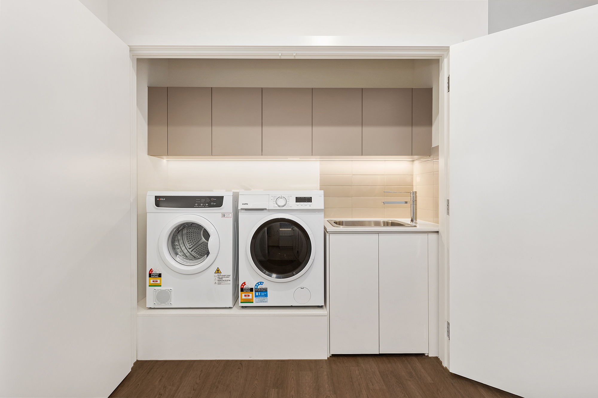Modern house in well-connected suburb 2 Bed/2 Bath (+OOA) HPS — Home image 8