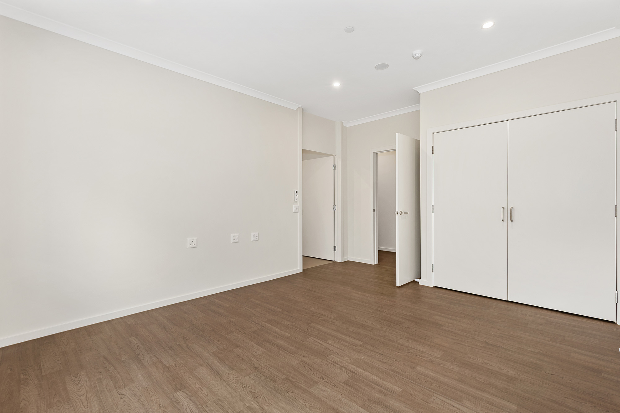Modern house in well-connected suburb 2 Bed/2 Bath (+OOA) HPS — Home image 2