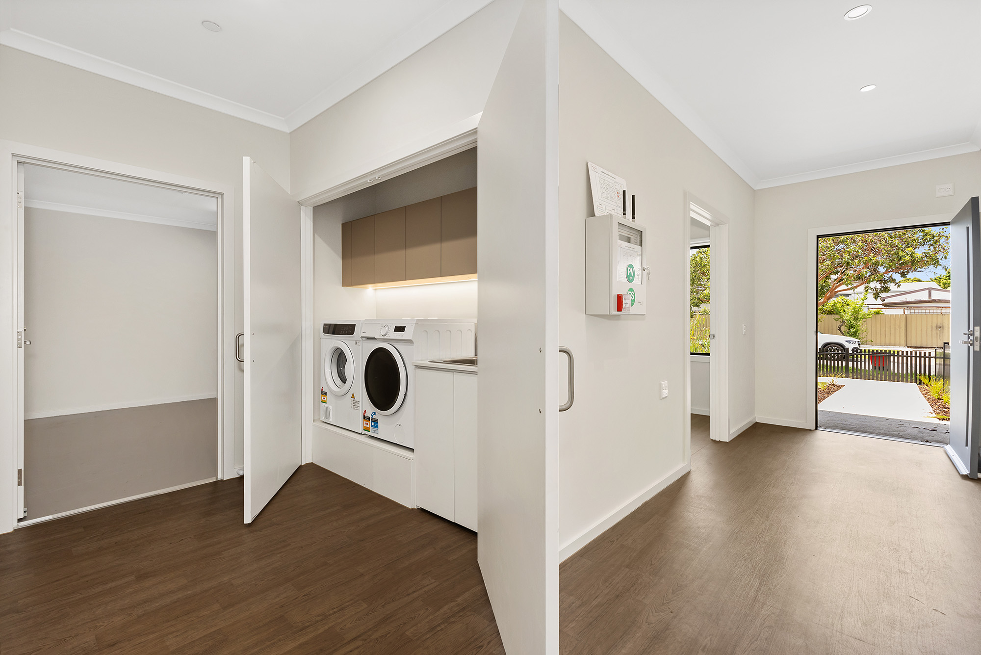 Modern house in well-connected suburb 2 Bed/2 Bath (+OOA) HPS — Home image 8