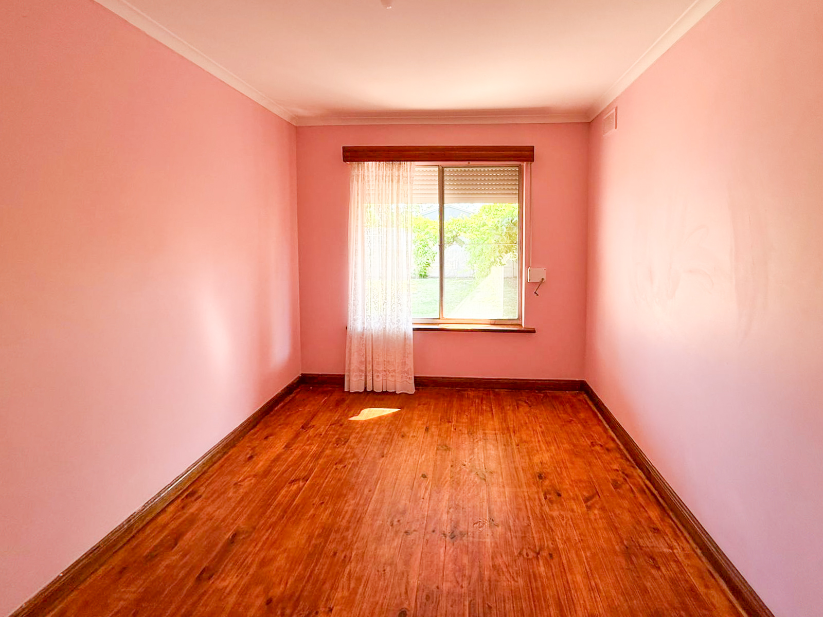 Warm SIL home located in the heart of Salisbury Downs — Home image 5
