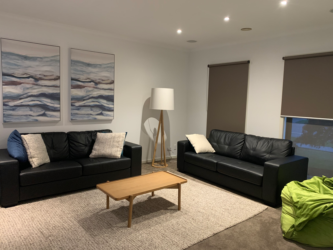 1-Bedroom available in a house with two male residents 45+ — Home image 8