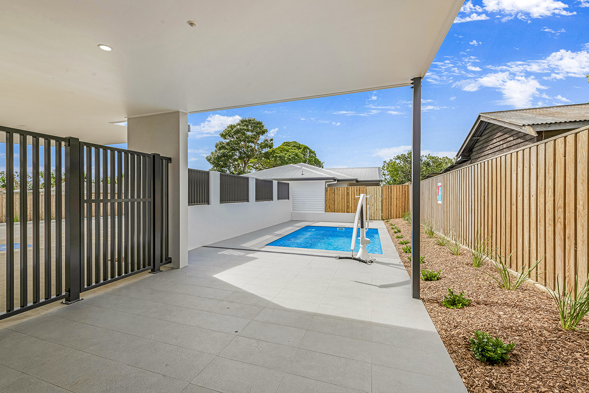 1 Robust/IL Villa remaining - bring your own supports — Home image 3