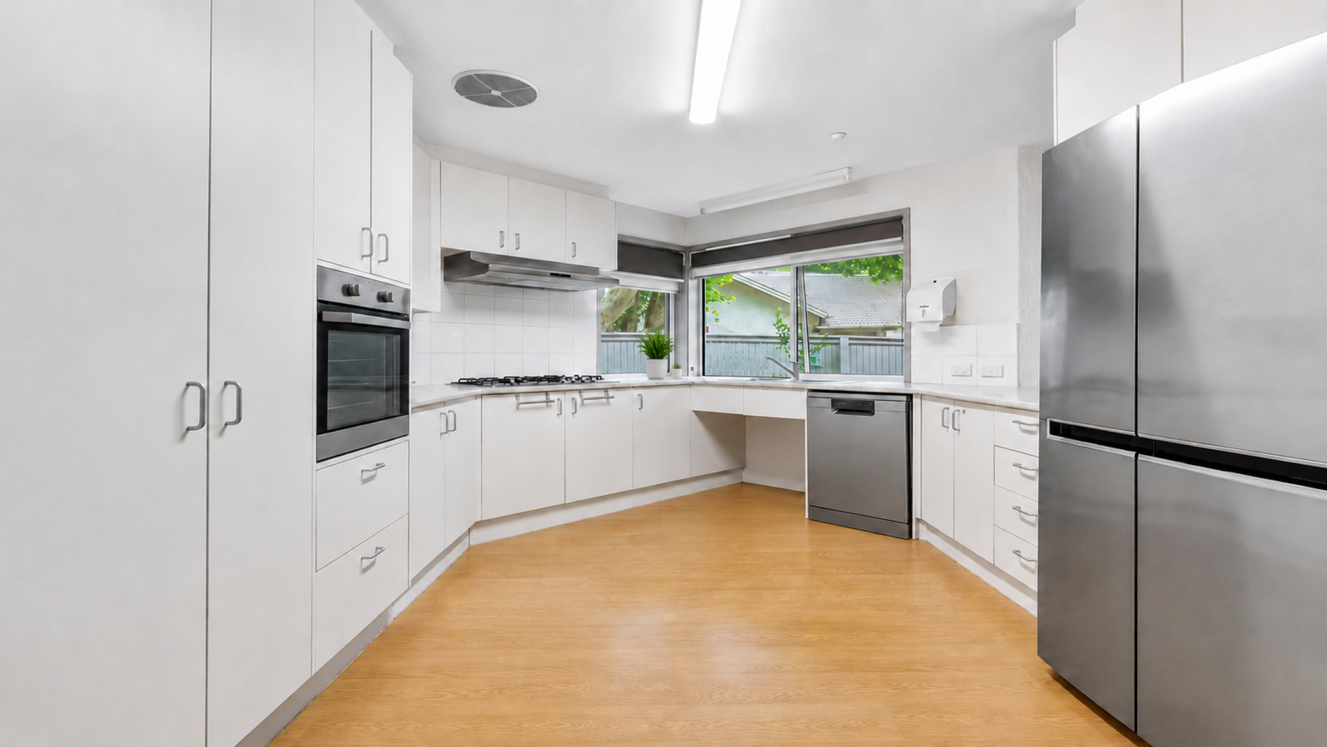 Stylish, relaxed supported independent living by the bay in Elwood — Home image 6