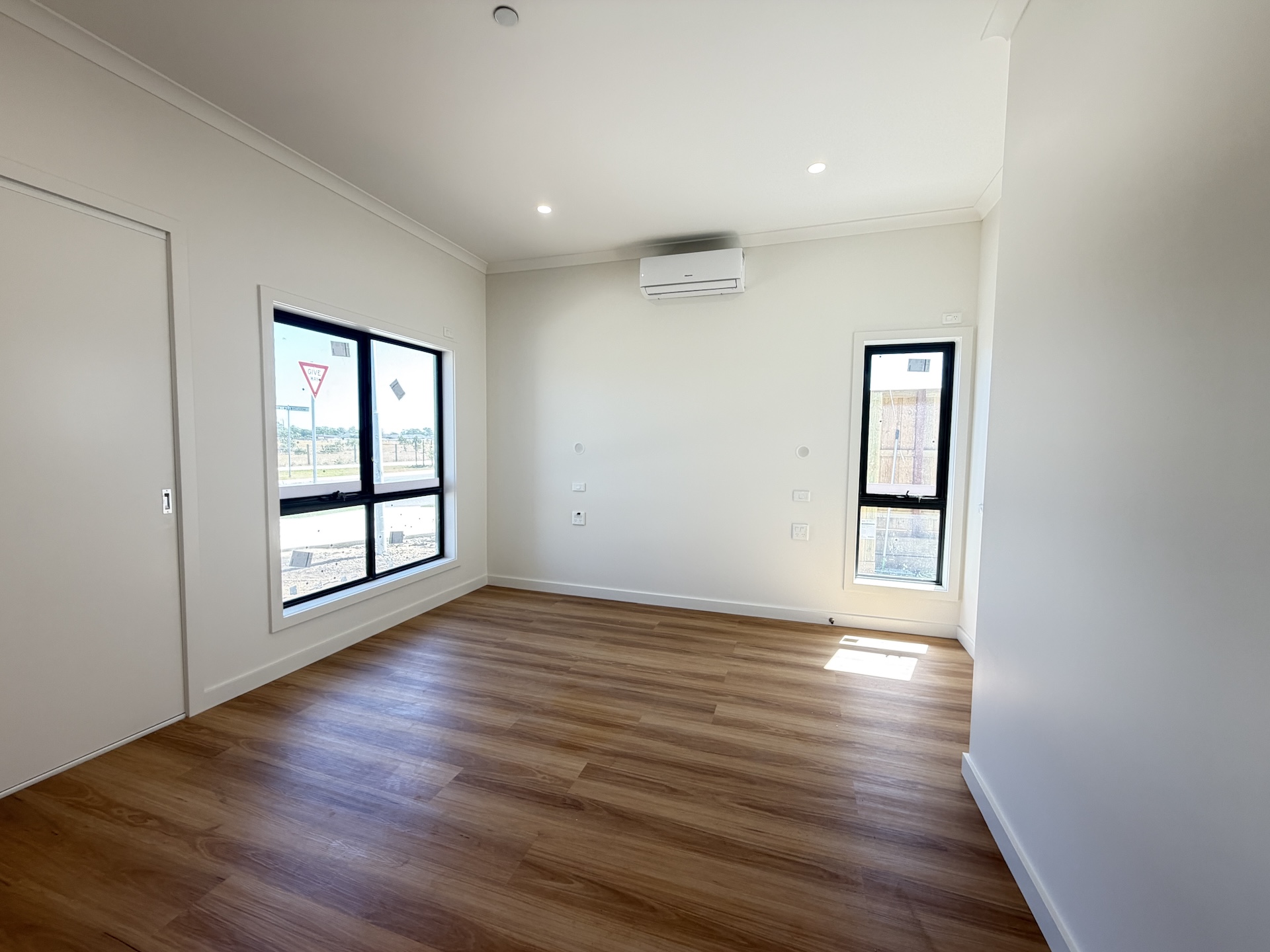 A Comfortable & Well-Located SDA Home in Epping — Home image 6