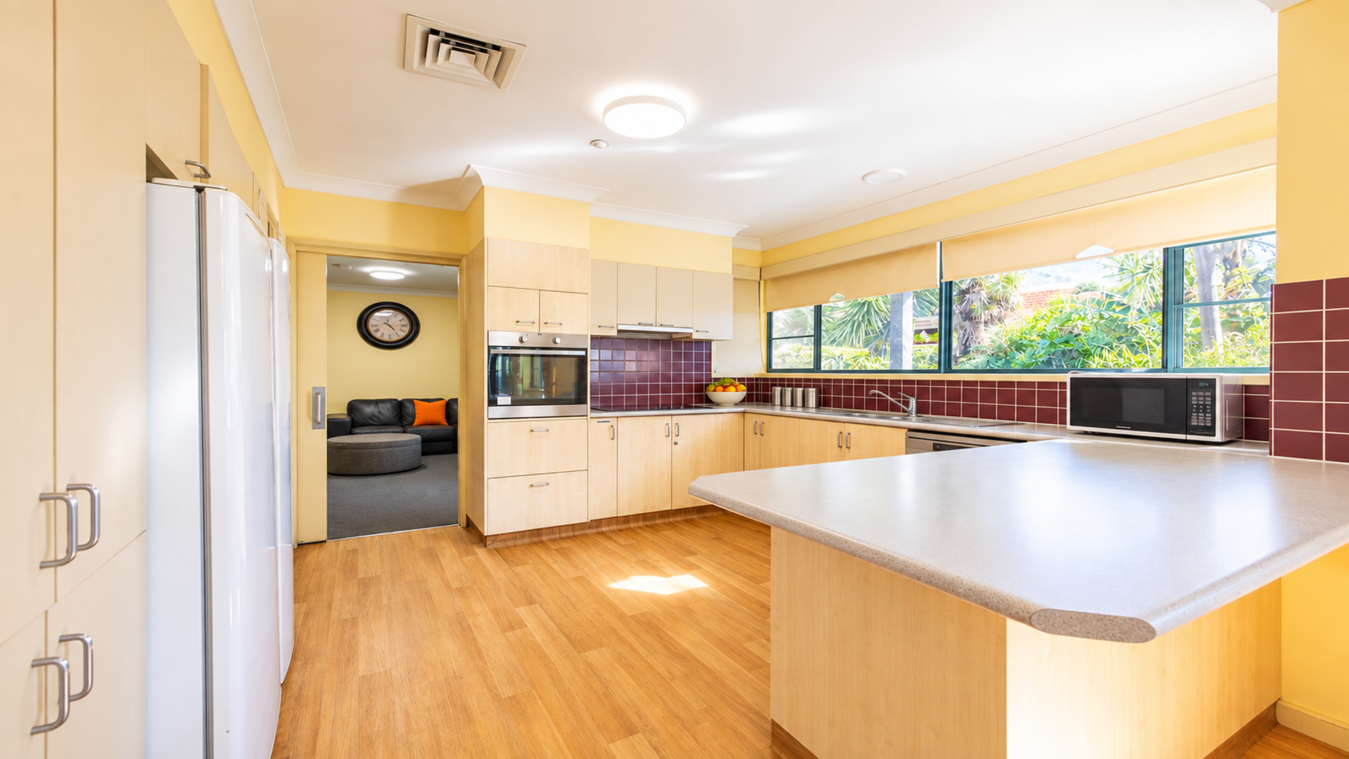 39 Banool Quadrant - Kitchen