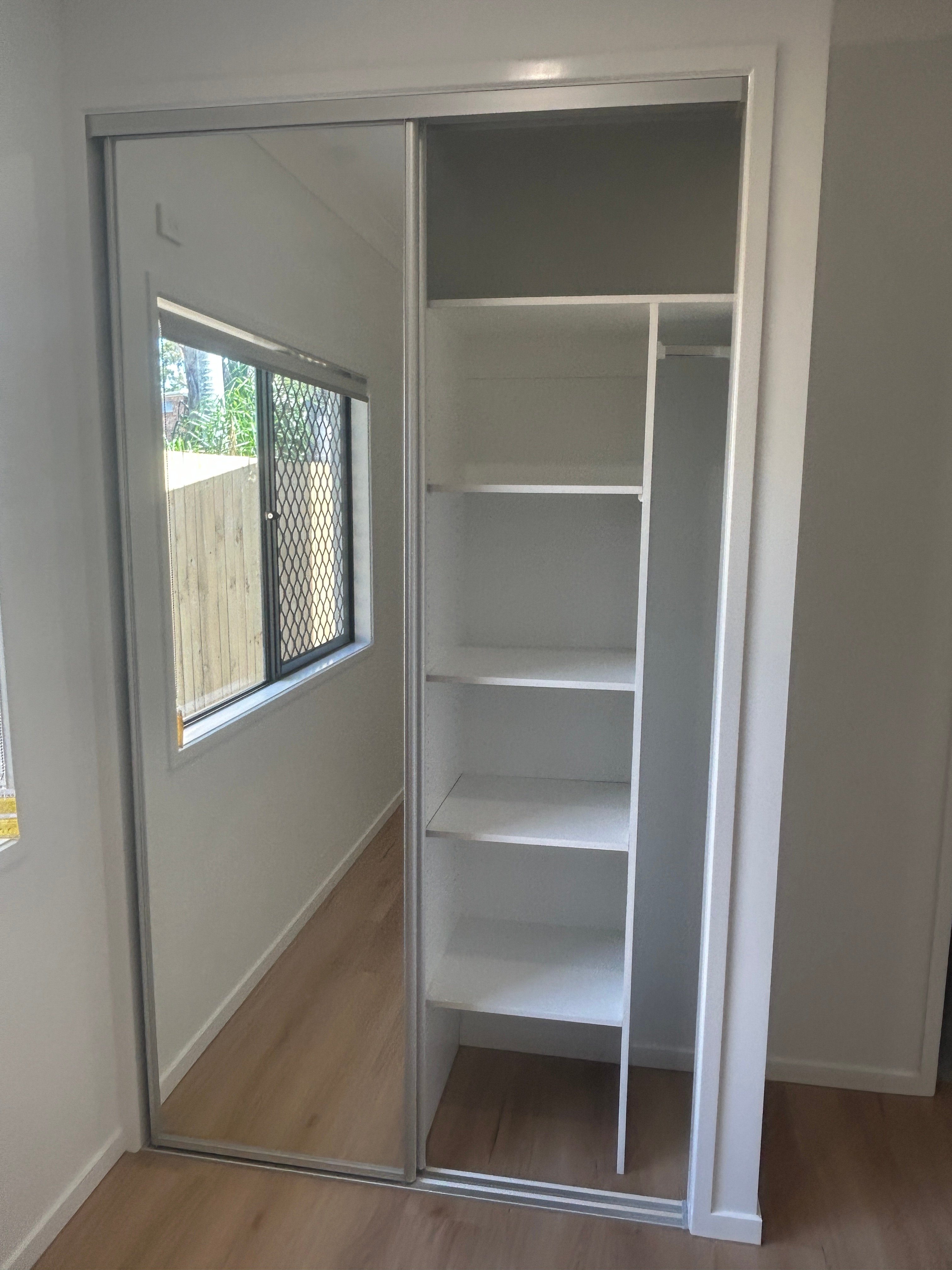 Cleveland 3 Bed, 3 Bath + OOA — Home image 2