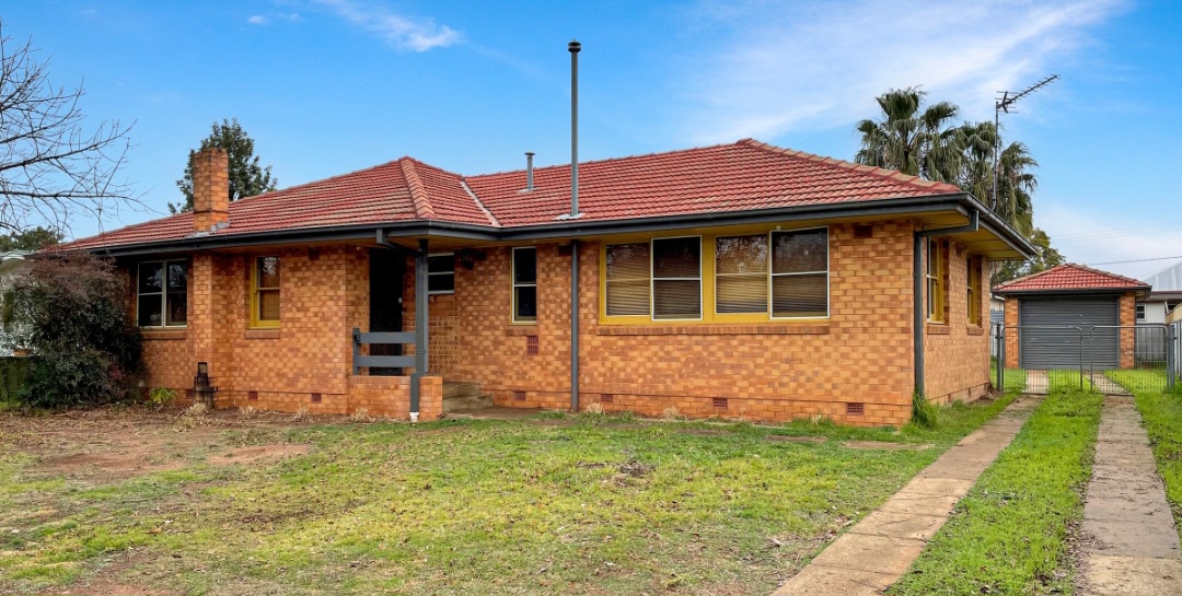 Spacious 3‑Bed Home in South Dubbo — Home image 3