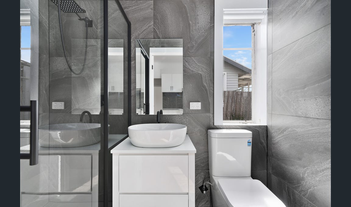 Coastal Comfort Meets 24/7 Care: Your New Home in Frankston Awaits! SIL/MTA/STA — Home image 2