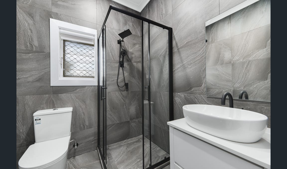 Coastal Comfort Meets 24/7 Care: Your New Home in Frankston Awaits! SIL/MTA/STA — Home image 3