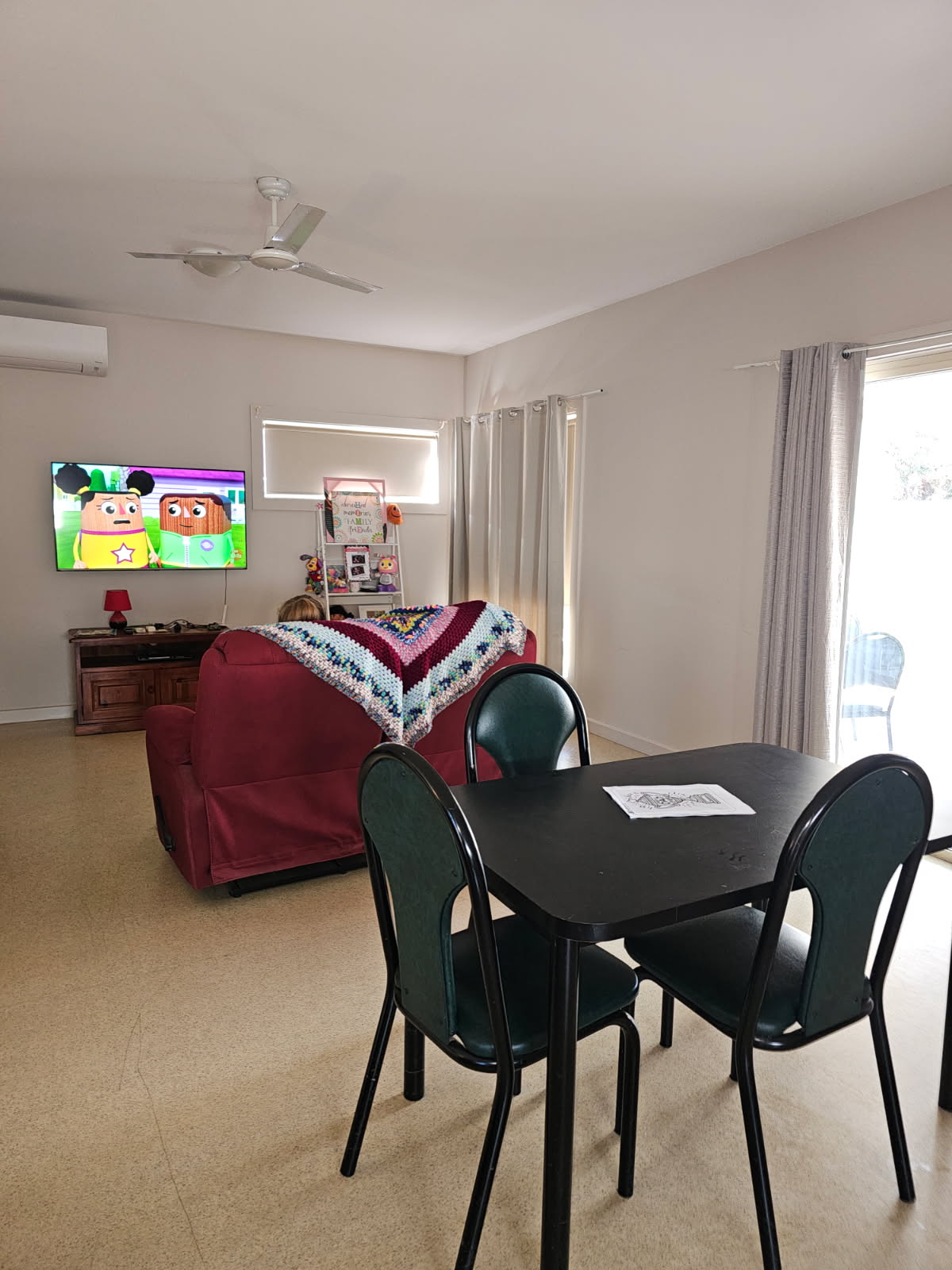 Port Pirie - 1 Vacancy 4 Bedroom Residence Basic — Home image 8