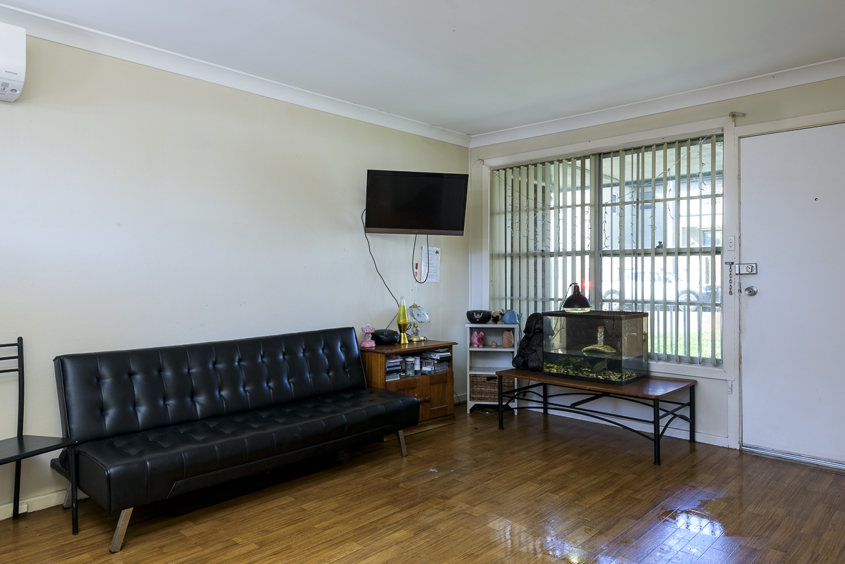 Merewether: Generously-sized self-contained villa — Home image 22