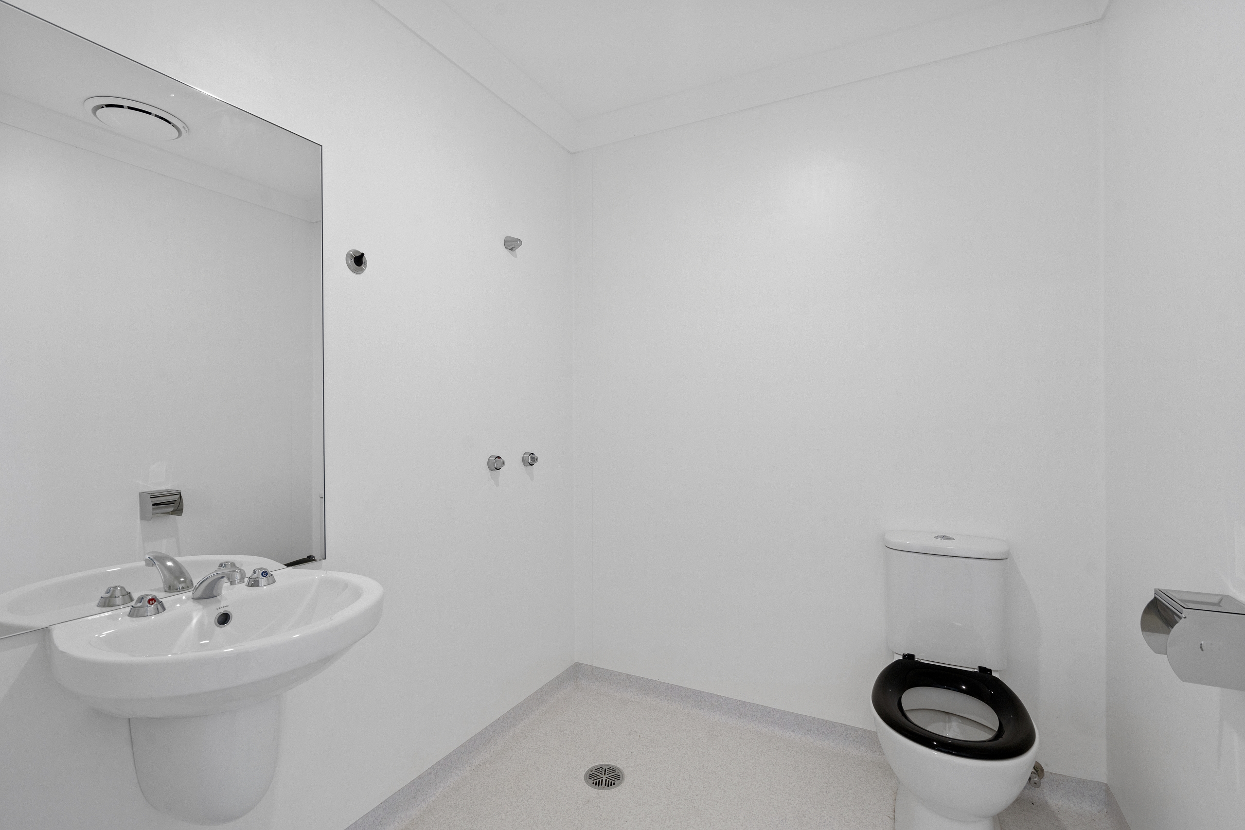 COTSWOLD HILLS, TOOWOOMBA QLD – ROBUST / IMPROVED LIVEABILITY HOUSE | CO-TENANT OPPORTUNITY — Home image 10