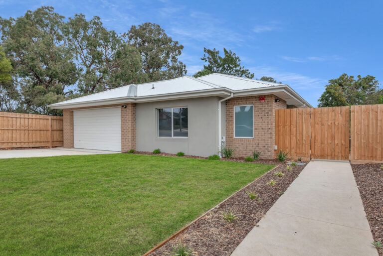 Cranbourne (Fairbairn Road) — Home image 2