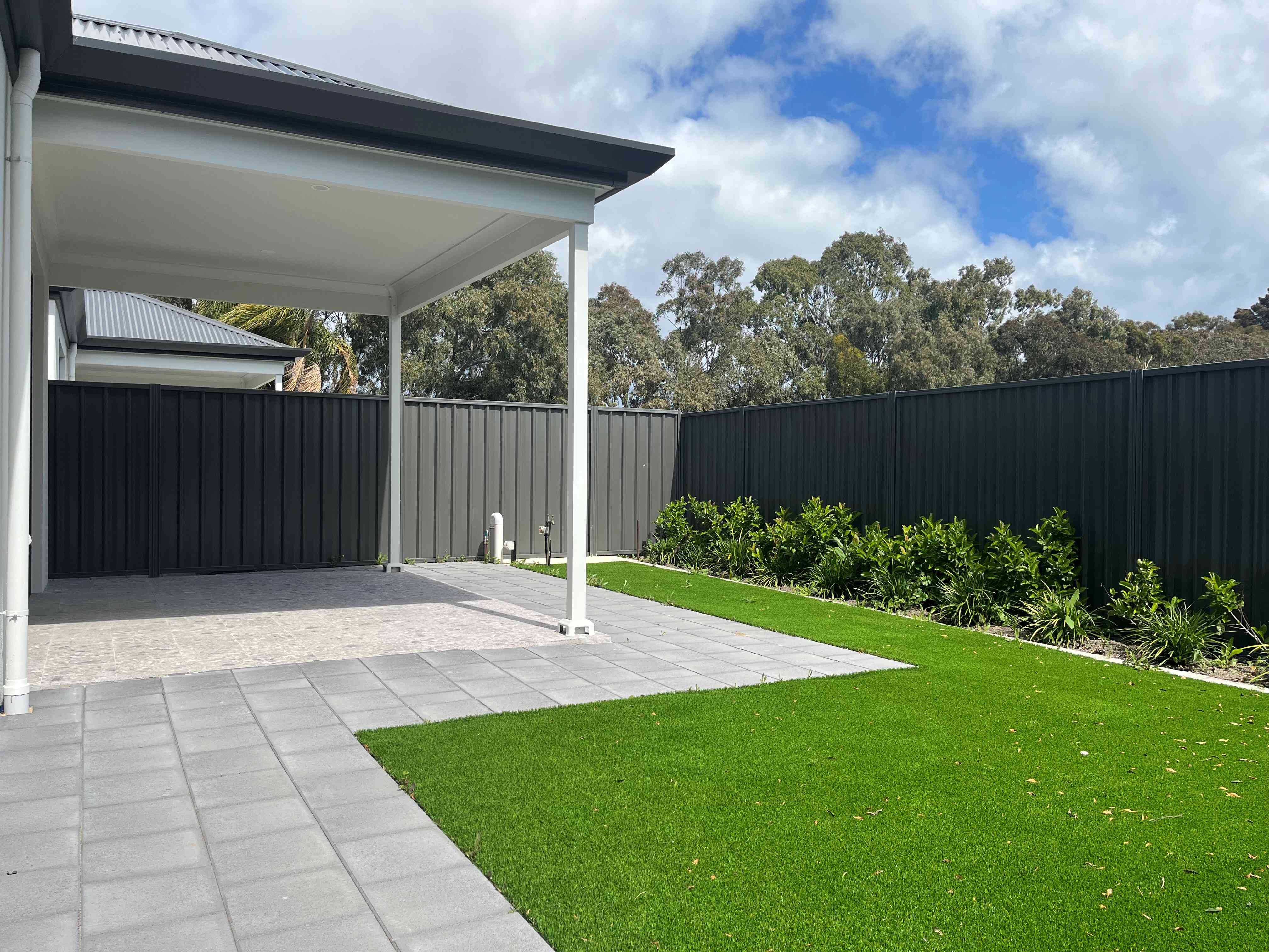 Bright, Modern Living in Morphett Vale — Home image 16