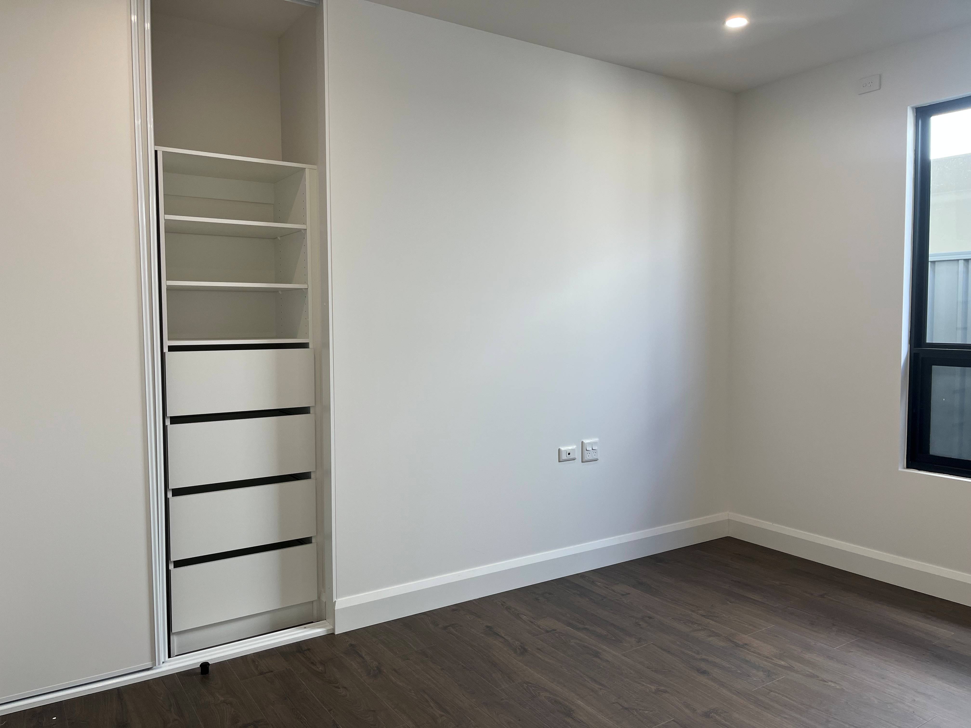 Bright, Modern Living in Morphett Vale — Home image 19