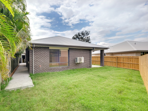 Don’t Miss Out - Feel at Home in Logan Reserve, ONLY 1 Room Available — Home image 2