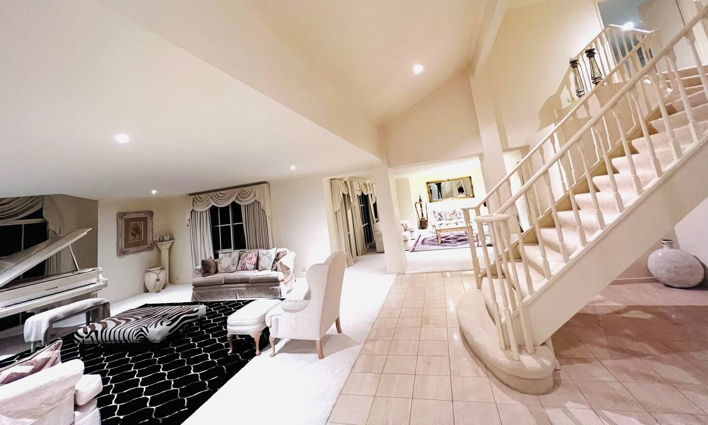 Beautiful looking Home for SIL, STA, MTA & Respite Home with indoor gym, Gaming room, large backyard — Home image 6