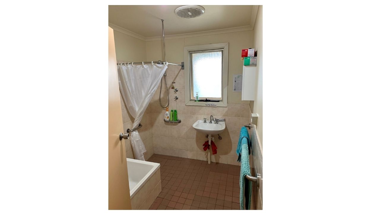 MURRAY BRIDGE - AVAILABLE SOON! Share Home/Improved Livability — Home image 4