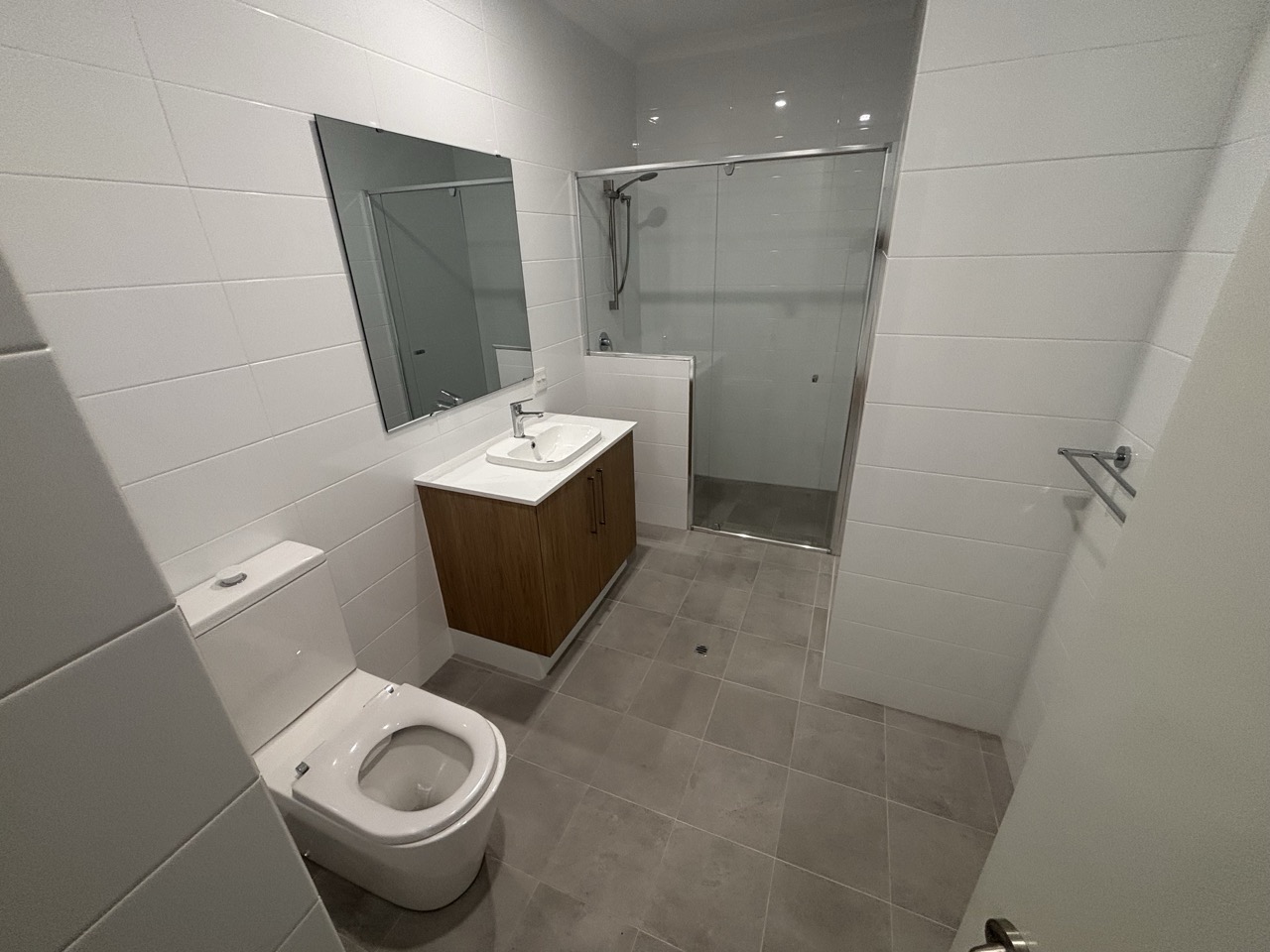 BRAND NEW - Spacious 3 Resident (HPS) (SDA) House - Kelmscott — Home image 5
