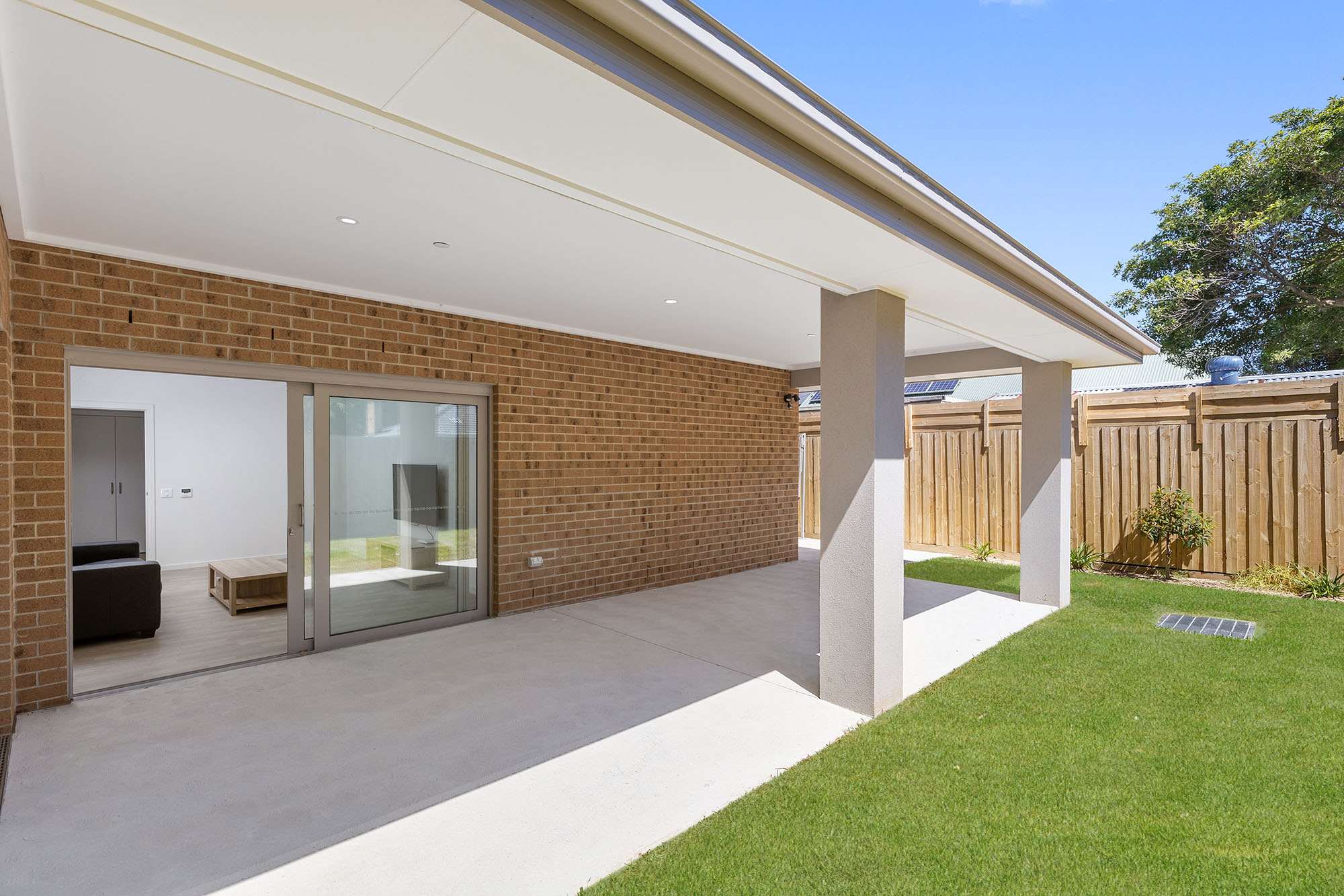 Spacious High Physical Support House in Knoxfield! — Home image 7