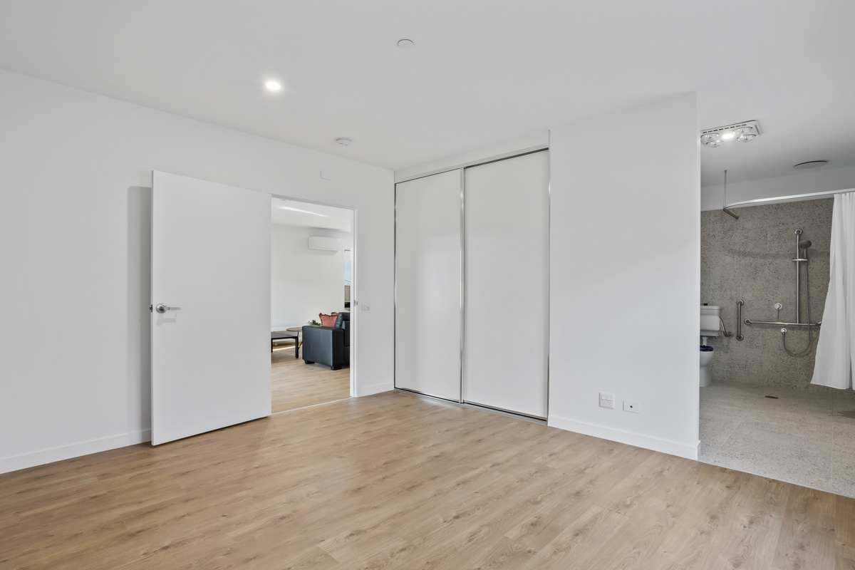 Close Coastal Views at Midway Point, Tasmania — Home image 5