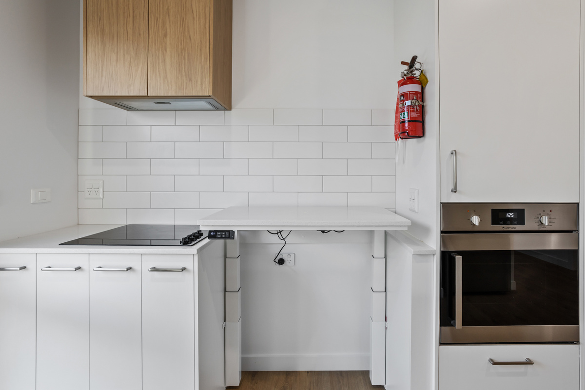 Close Coastal Views at Midway Point, Tasmania — Home image 13