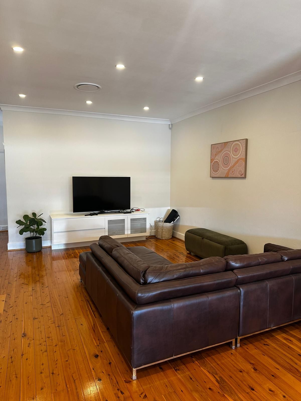 Brighton-Le-Sands: Charming, Cosy & Purpose-Built by the Beach — Home image 4