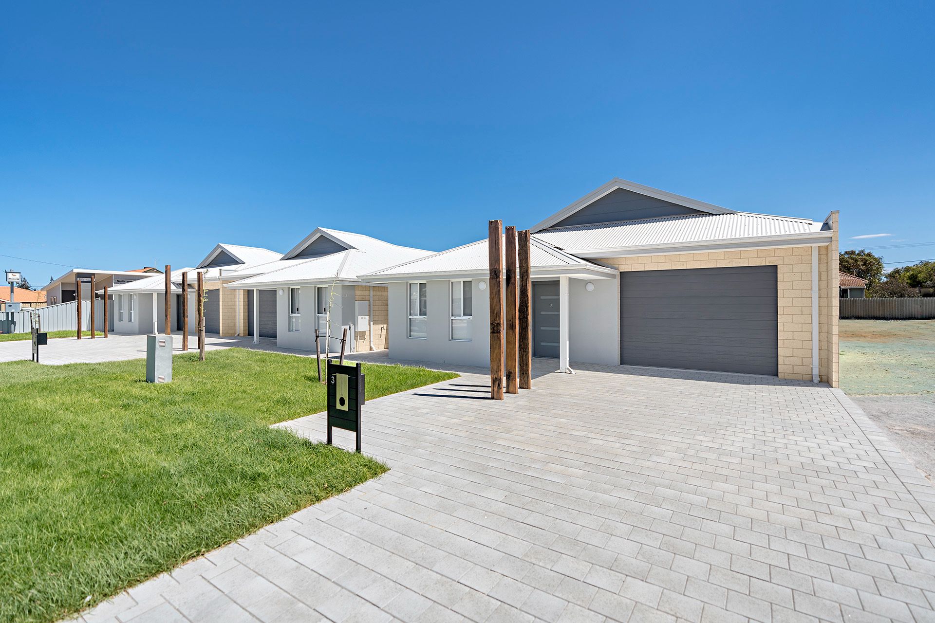 West End Living in Geraldton — Home image 2