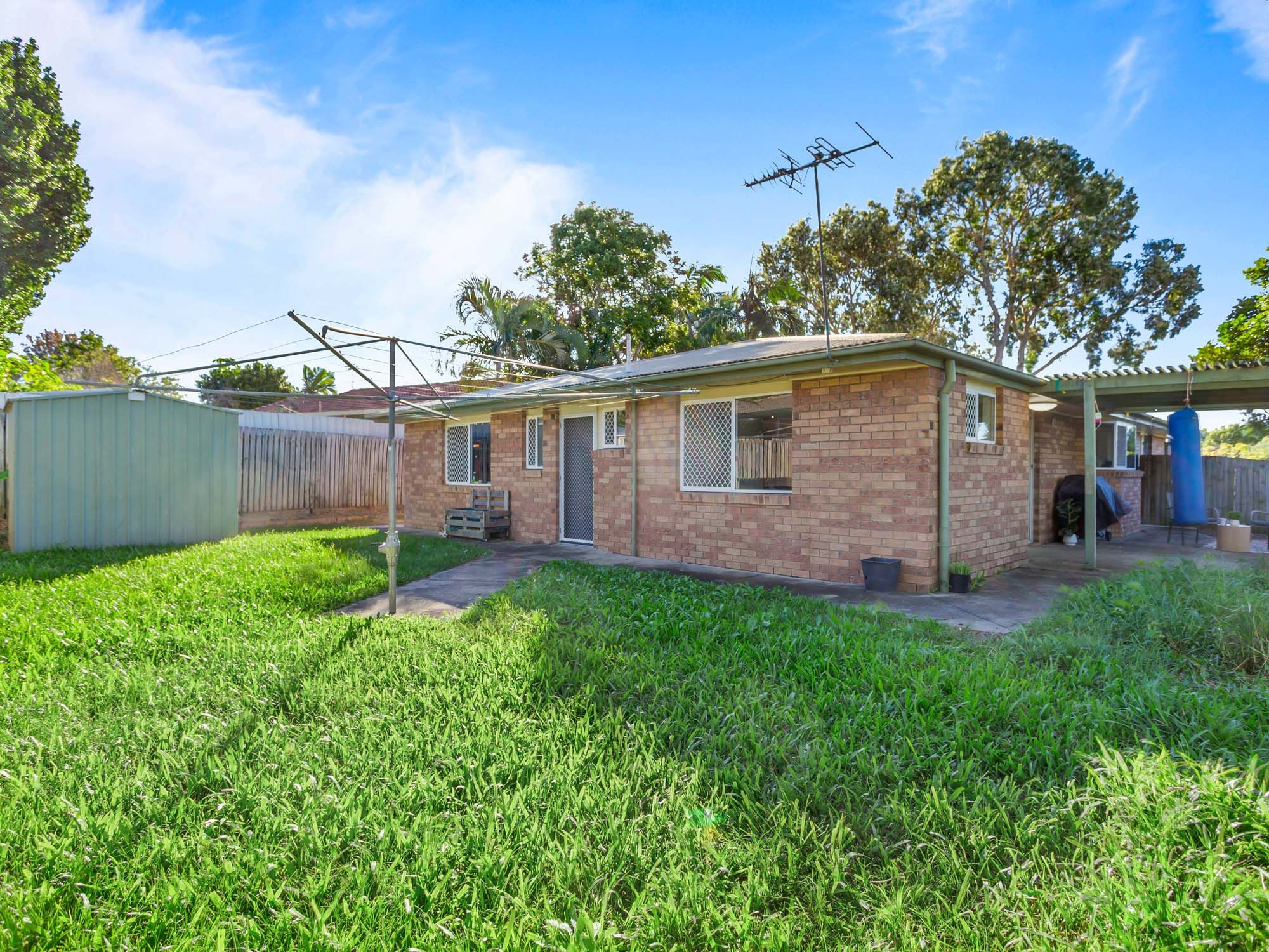 Serene and peaceful living in Alexandra Hills — Home image 2