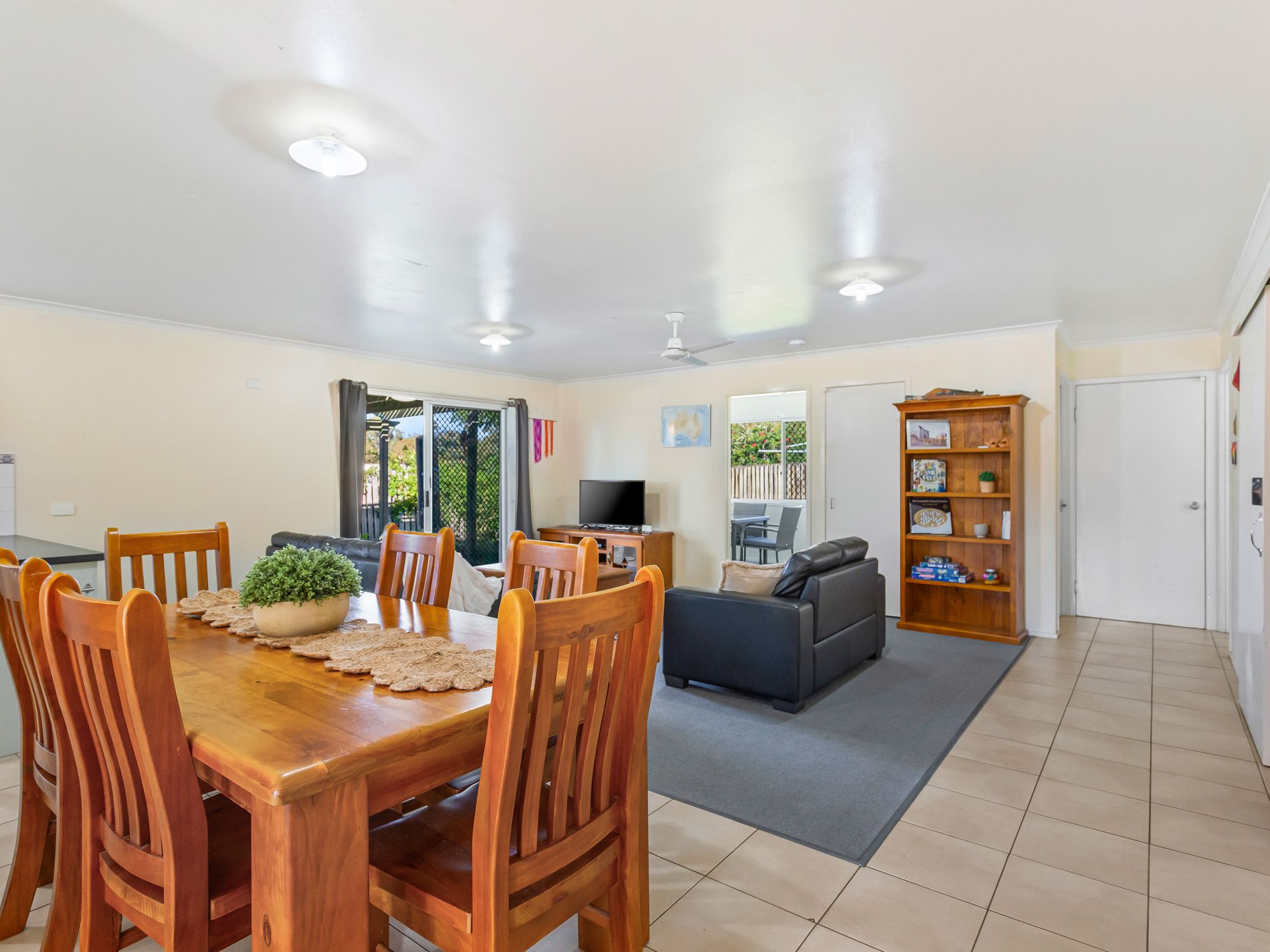 Serene and peaceful living in Alexandra Hills — Home image 10