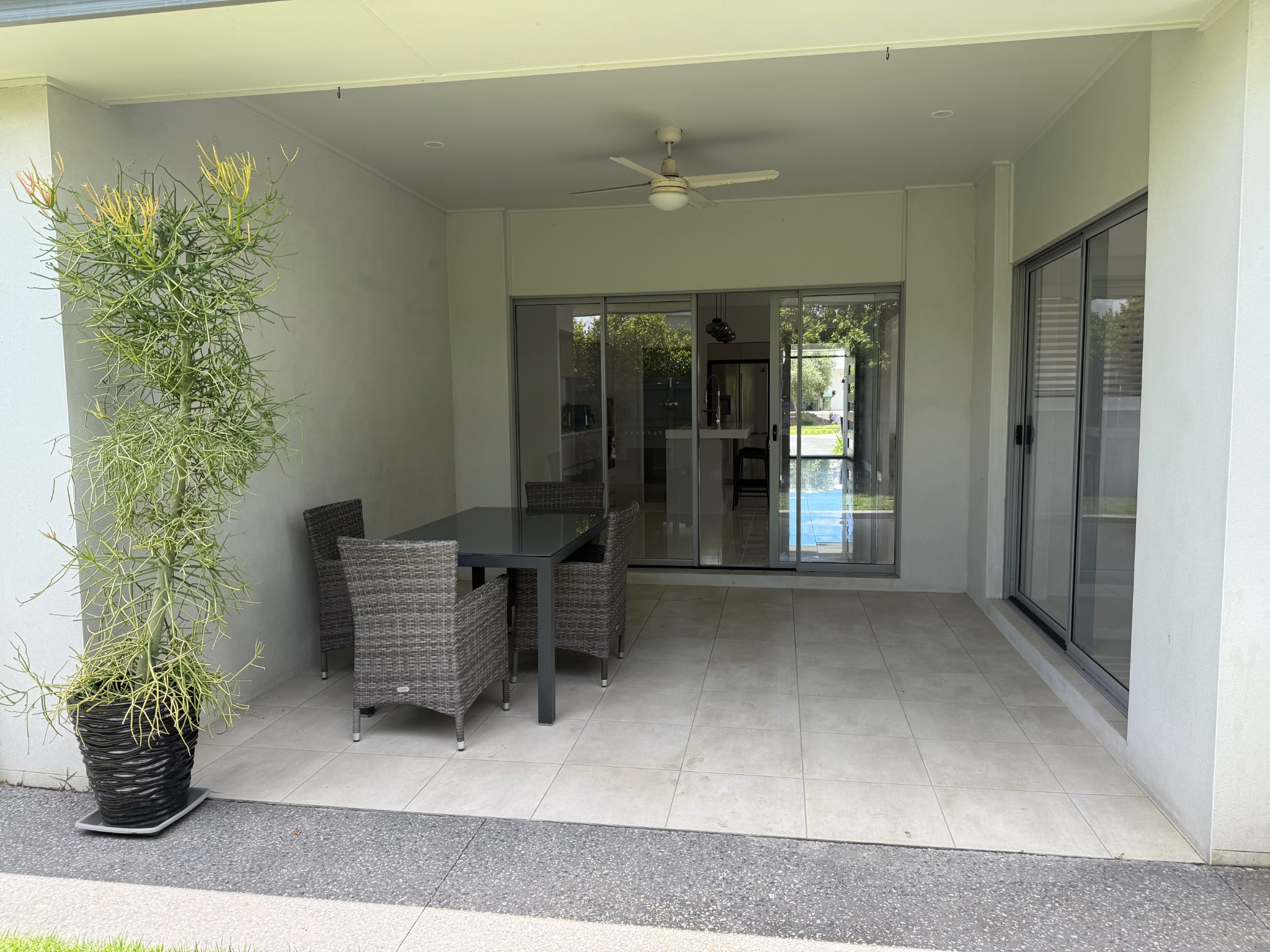 Modern SIL home in prime Baringa location. — Home image 9