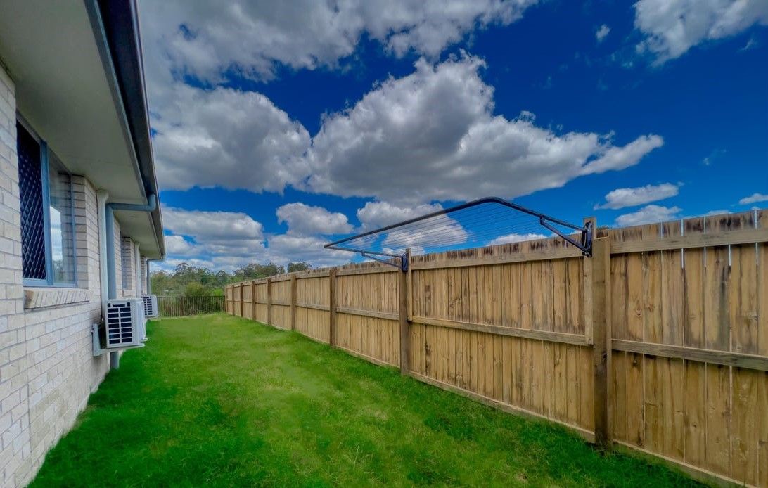 Beaudesert SIL: 4 Bedroom with 2 Living Rooms — Home image 6