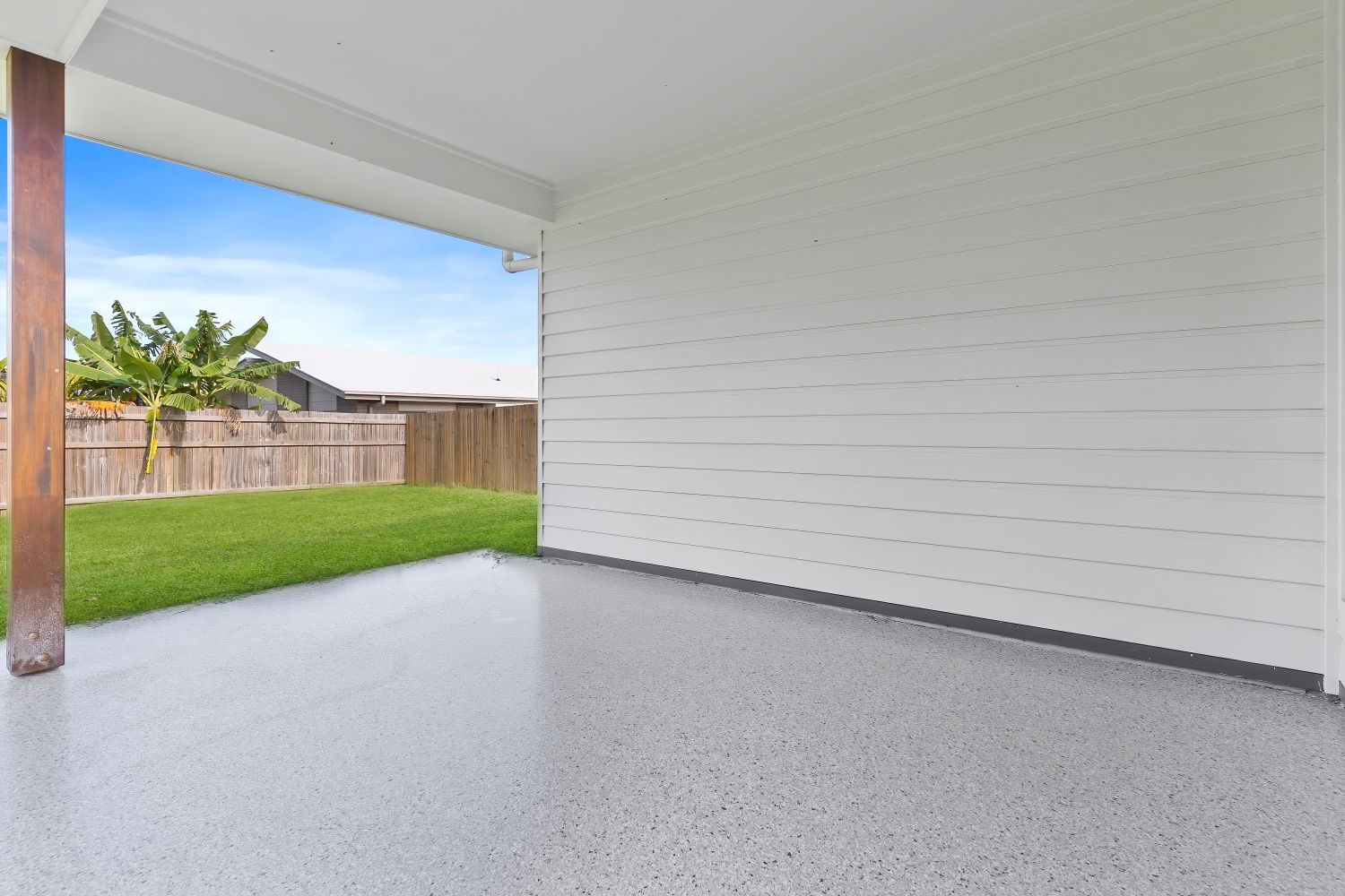 Urangan, Hervey Bay Qld - Robust Duplex (Villa Two) — Home image 10
