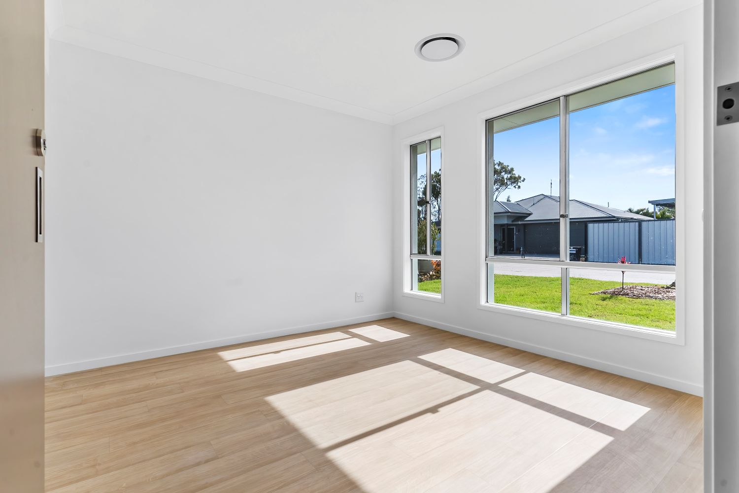 Urangan, Hervey Bay Qld - Robust Duplex (Villa Two) — Home image 15