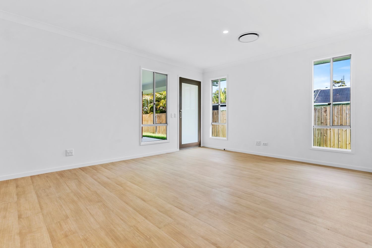 Urangan, Hervey Bay Qld - Robust Duplex (Villa Two) — Home image 31