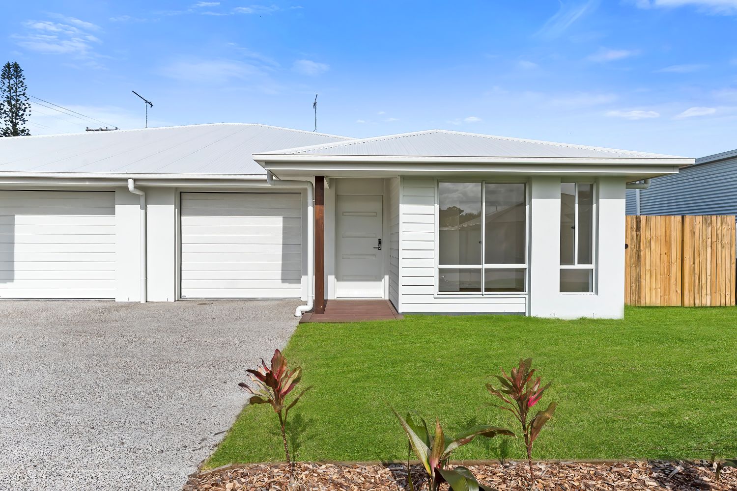 Urangan, Hervey Bay Qld - Robust Duplex (Villa Two) — Home image 35