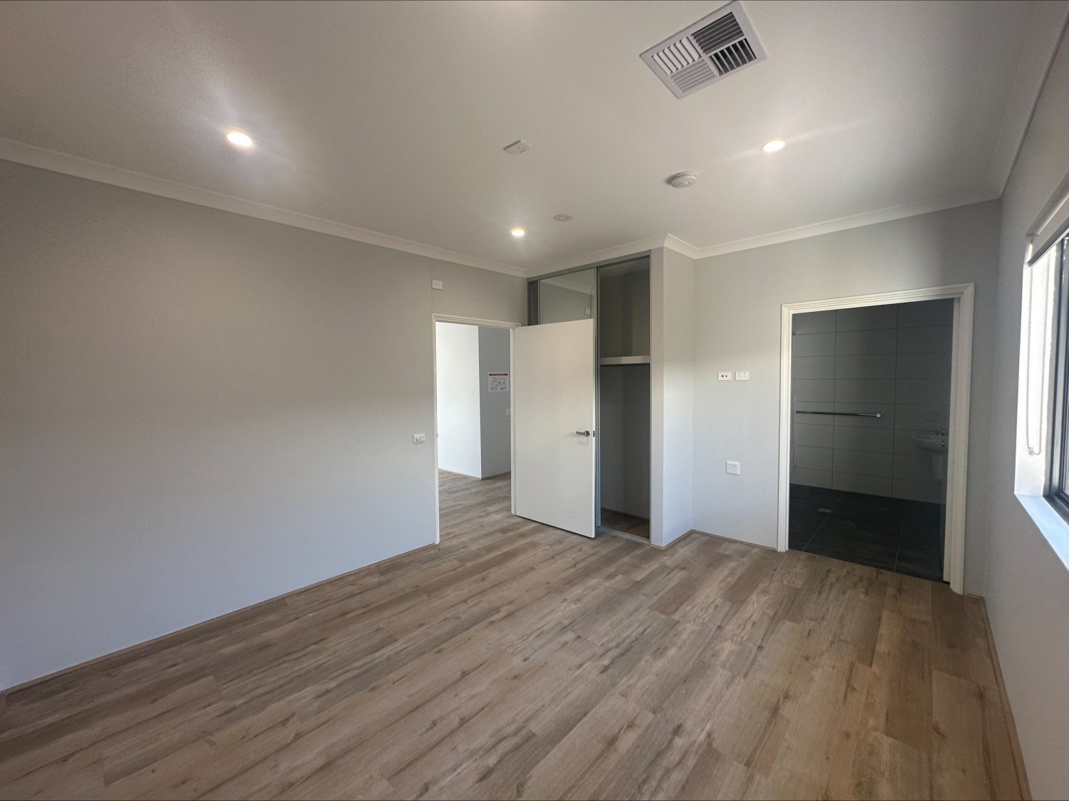 Brand New SDA House - Modern Design & Comfortable Living — Home image 7