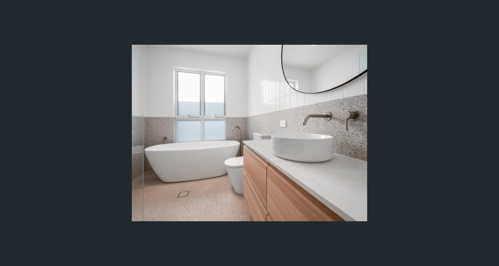 SIL AVAILABLE IMMEDIATELY — Home image 10
