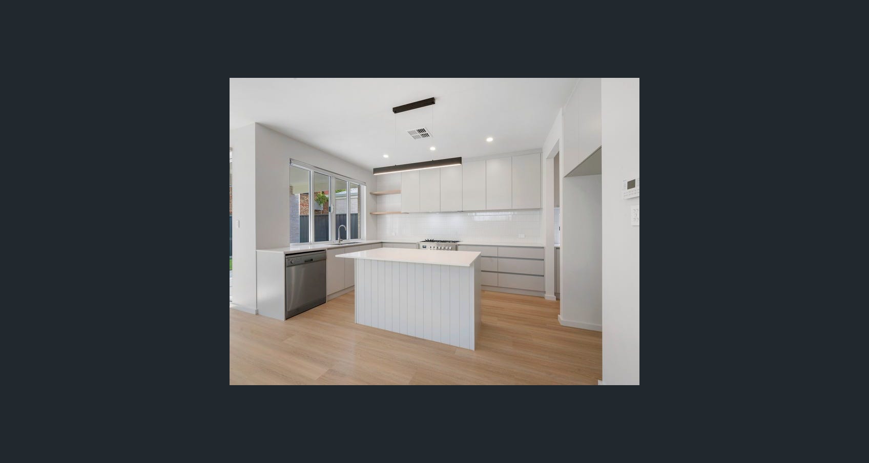 SIL AVAILABLE IMMEDIATELY — Home image 13