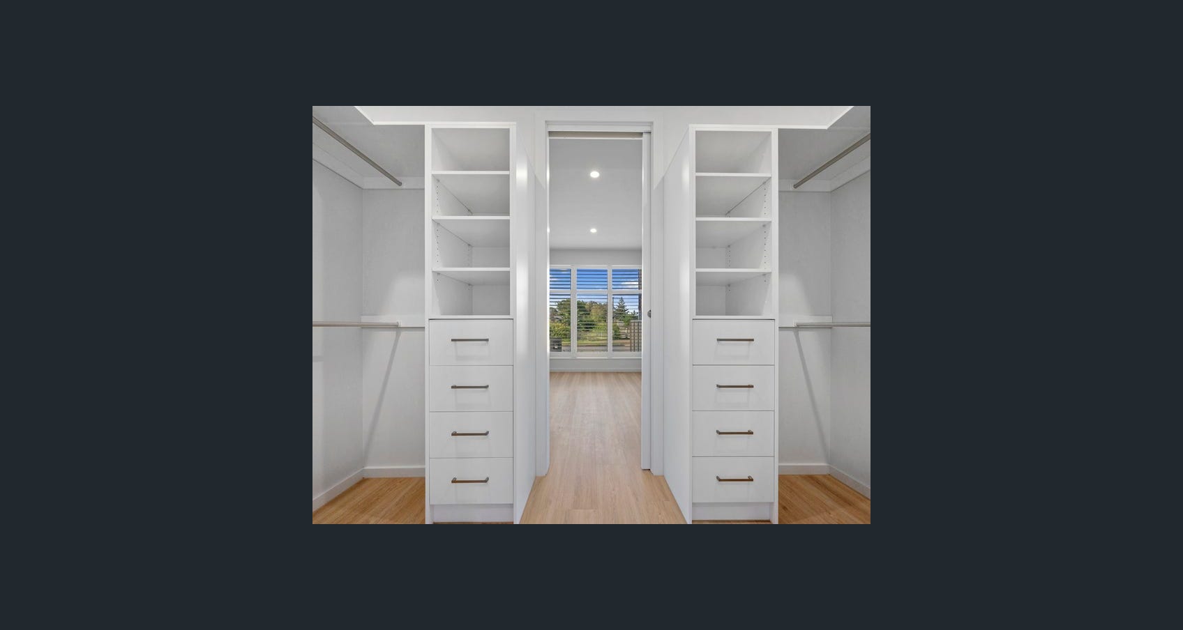 SIL AVAILABLE IMMEDIATELY — Home image 5
