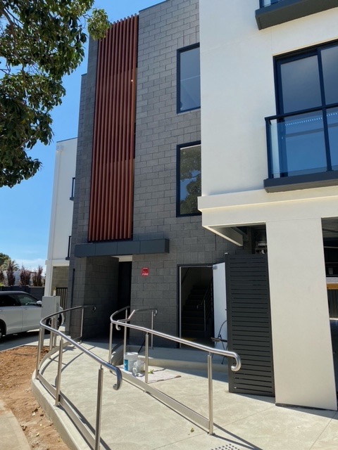 Beautiful Apartment Building in Plympton — Home image 3