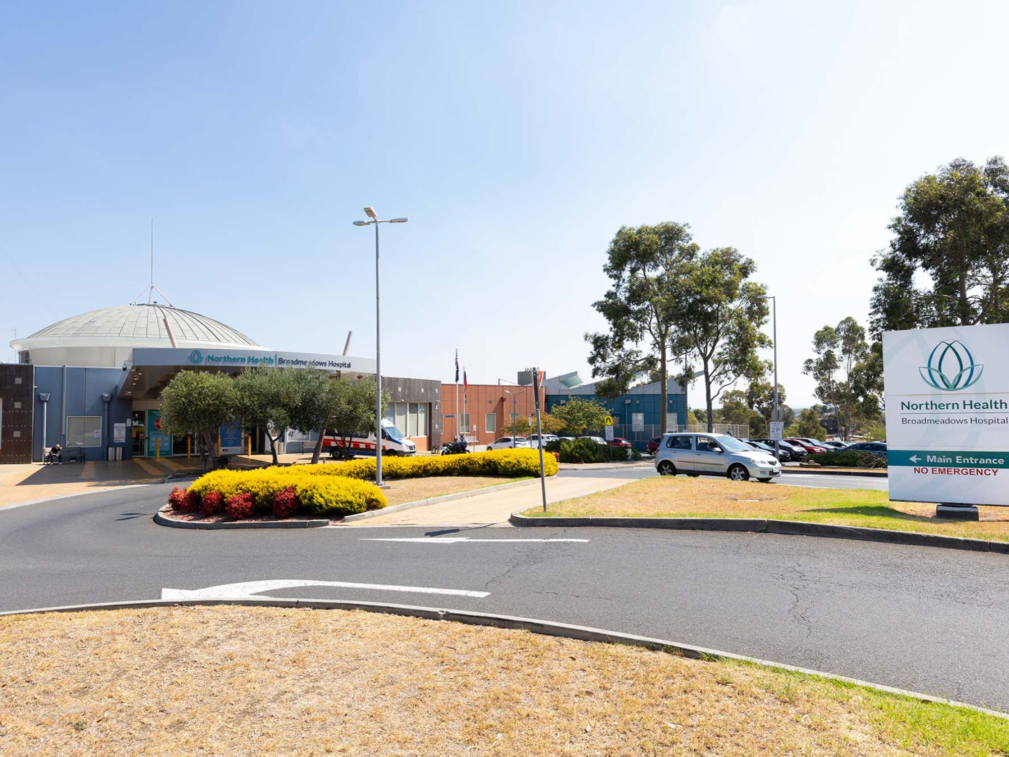 Contemporary High Physical Support House Just Moments From Jacana Valley Park! — Home image 11