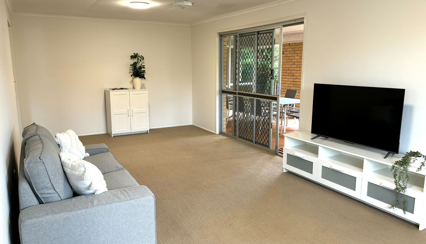 Danny Met Sally SIL Home Southport, QLD — Home image 3