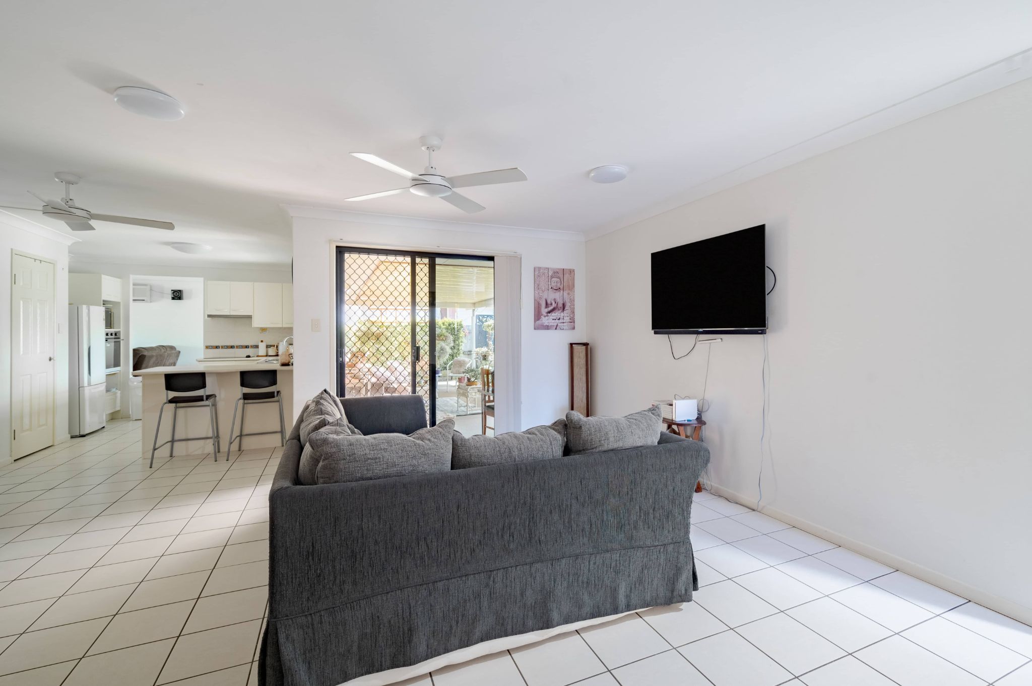Bellmere Female 1:2 — Home image 11