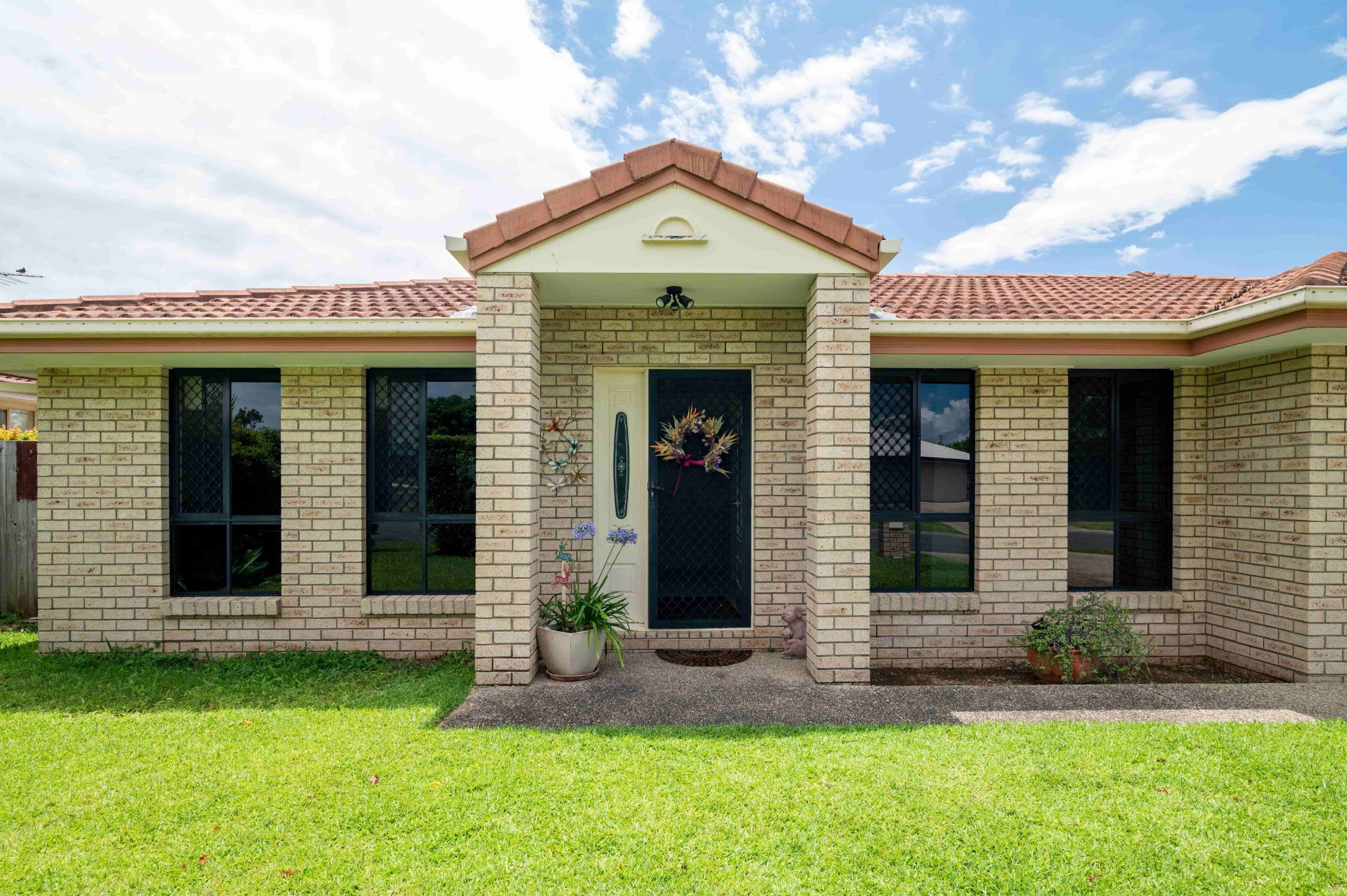 Bellmere Female 1:2 — Home image 13