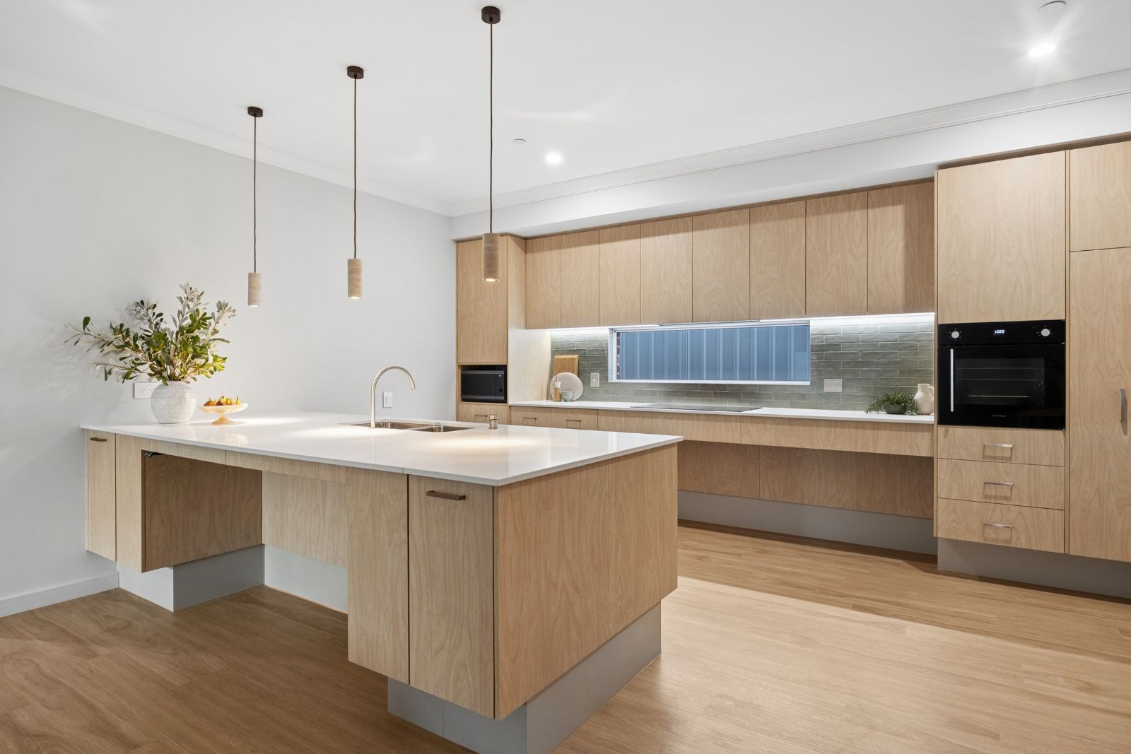 Choose how you live in this 3 Bedroom Home for Sharing with separate Villa. Disability Accommodation — Home image 7