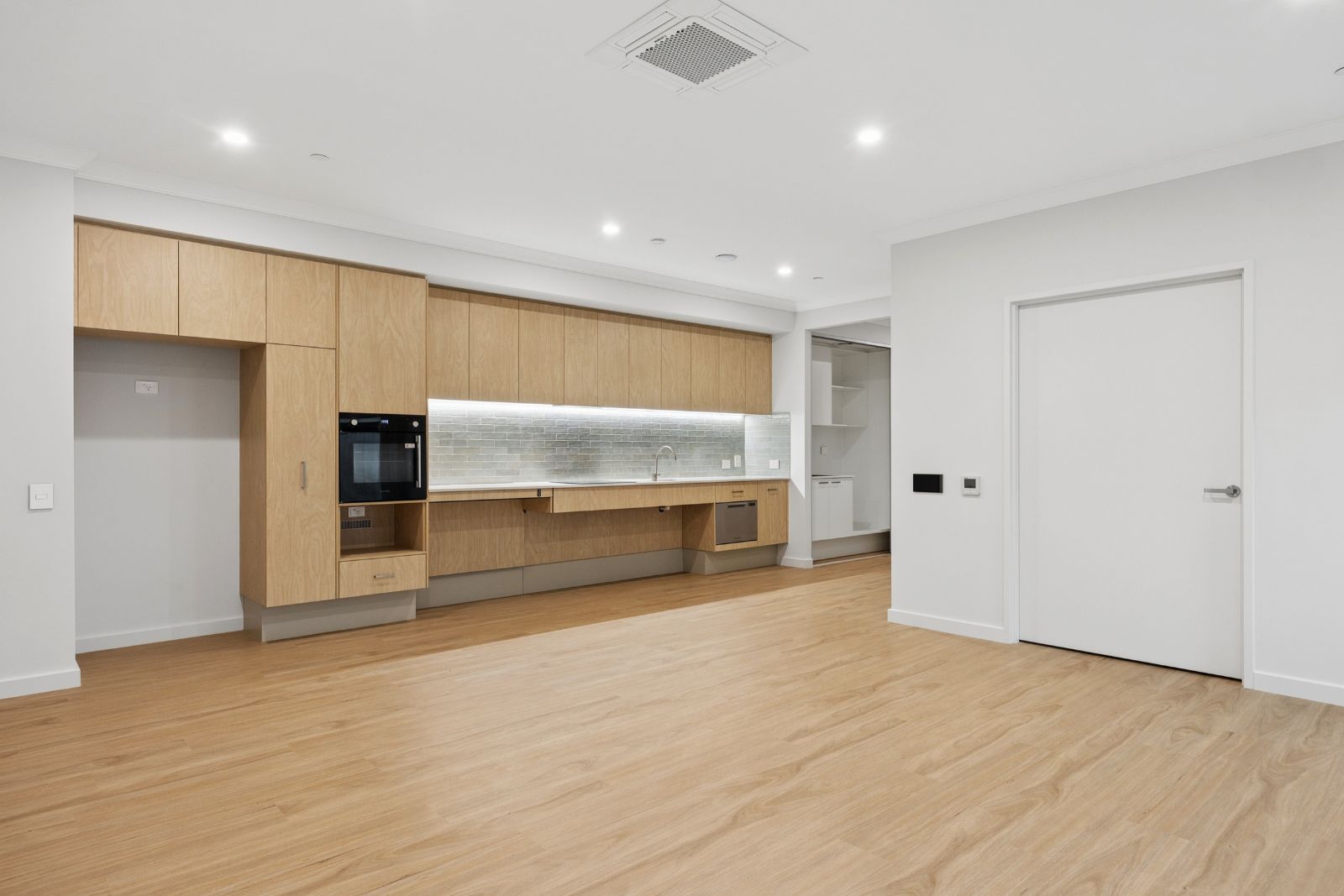 Choose how you live in this 3 Bedroom Home for Sharing with separate Villa. Disability Accommodation — Home image 24